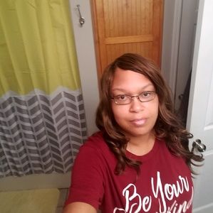 Meet your Posher, Demetria